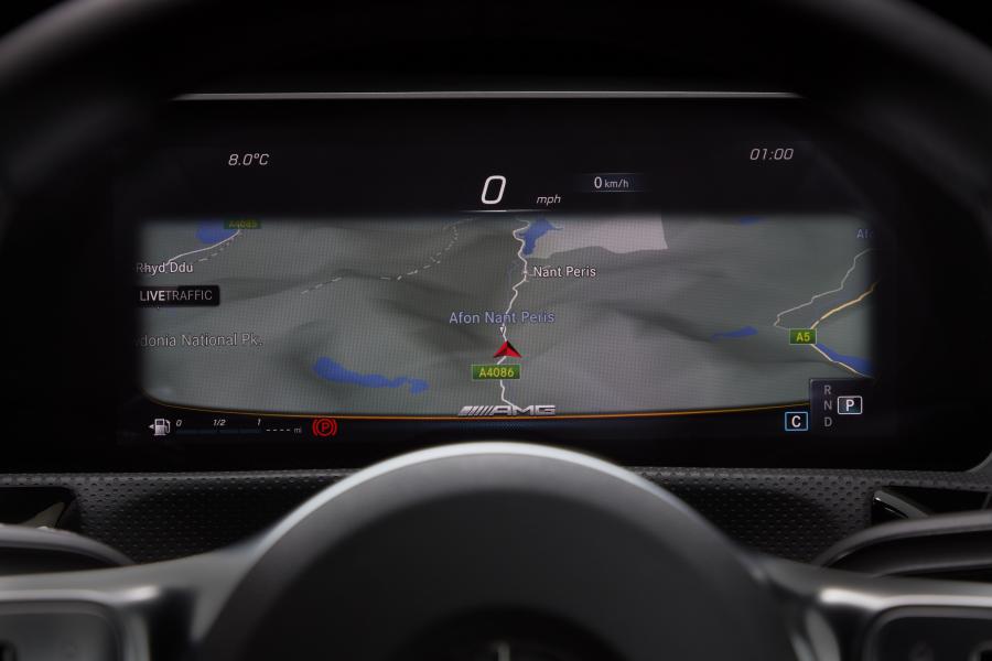 Детали интерьера Mercedes-AMG A35 4Matic Sedan (V177) 2019 года  (UK) (фото 68 из 74)